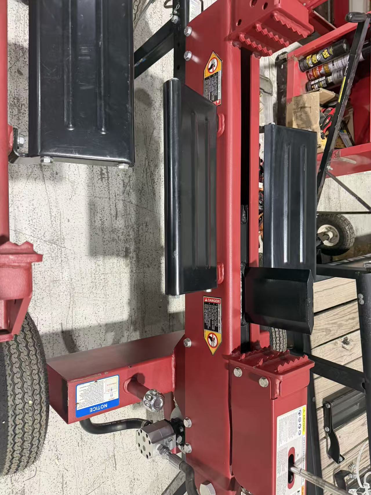 Dent and Ding - 16 Ton Electric Log Splitter- ED16T21